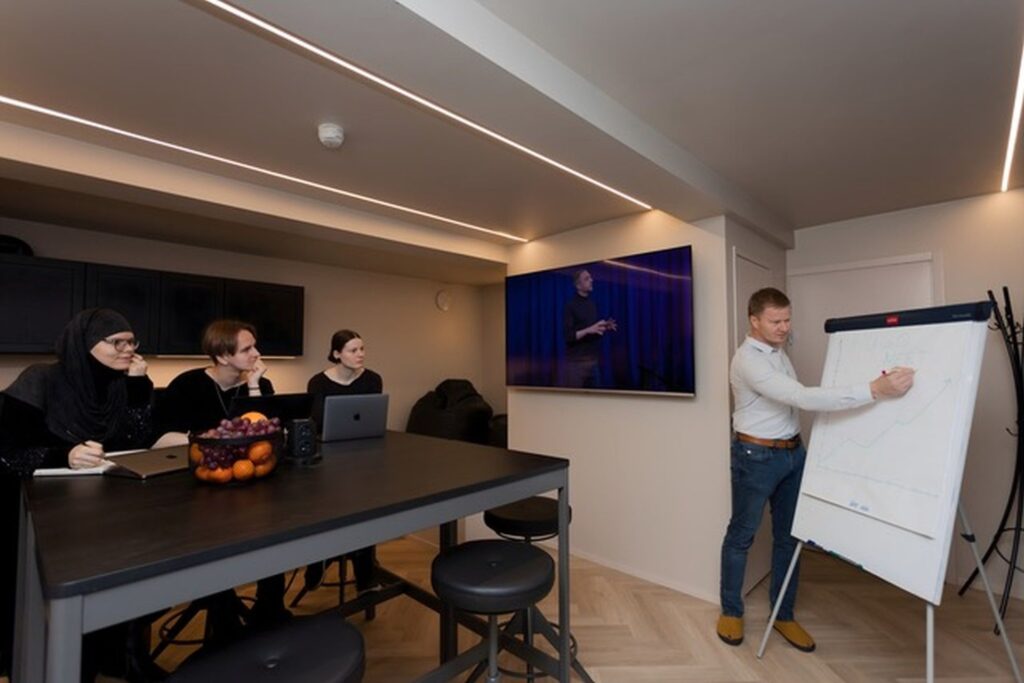 hugo-apartment-hotel-016-visit-estonia