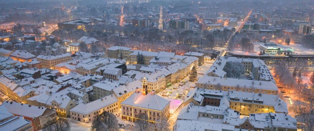 ice-rink-in-tartu-town-hall-square-christmas-city-tartu-snow-visit-tartu-visit-estonia-6