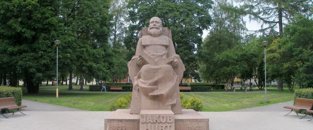 jakob-hurt-monuments-intartu-visit-estonia3_