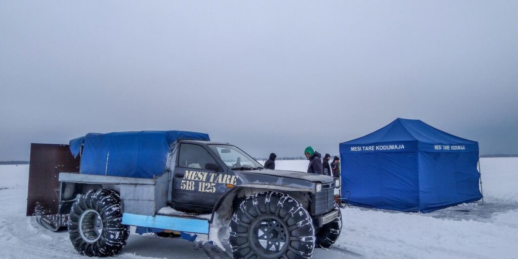 karakat-safari-on-lake-peipus-visit-onionroute-visit-tartu-visit-estonia-7