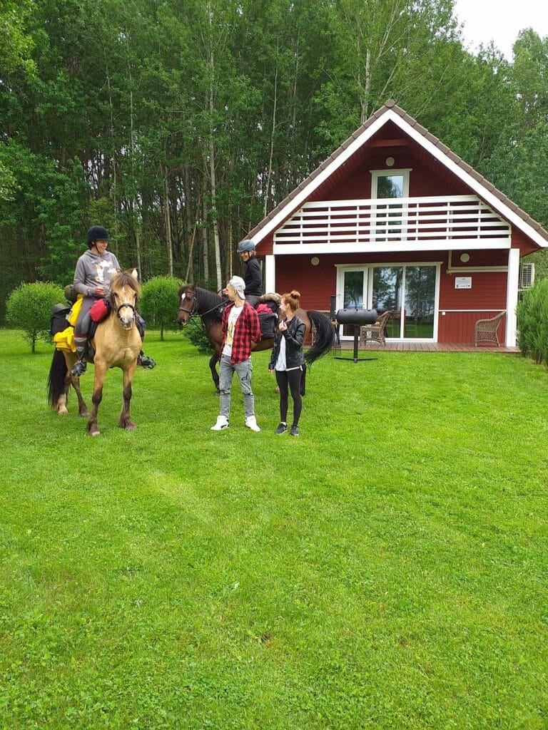 kiviranna-puhkemajad-torm-ja-tuul-020-visit-estonia