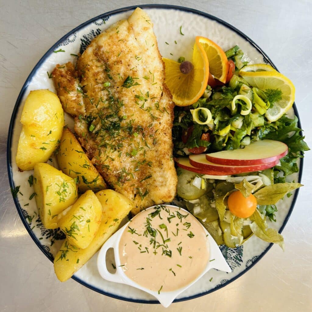 kolkja-kala-ja-sibularestoran-005-visit-estonia