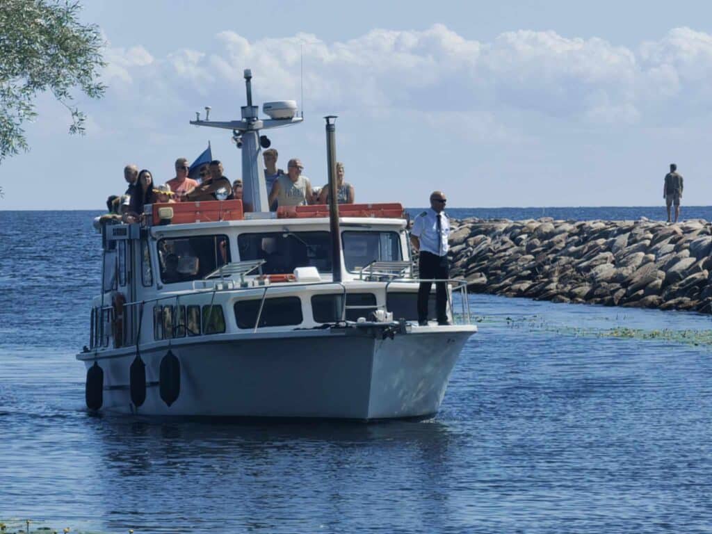 laevasoidud-signildi-pardal-emajoel-005-visit-estonia