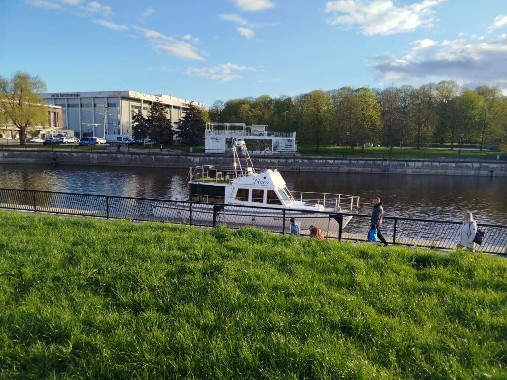 laevasoit-emajoel-ning-peipsi-ja-vortsjarvel-001-visit-estonia