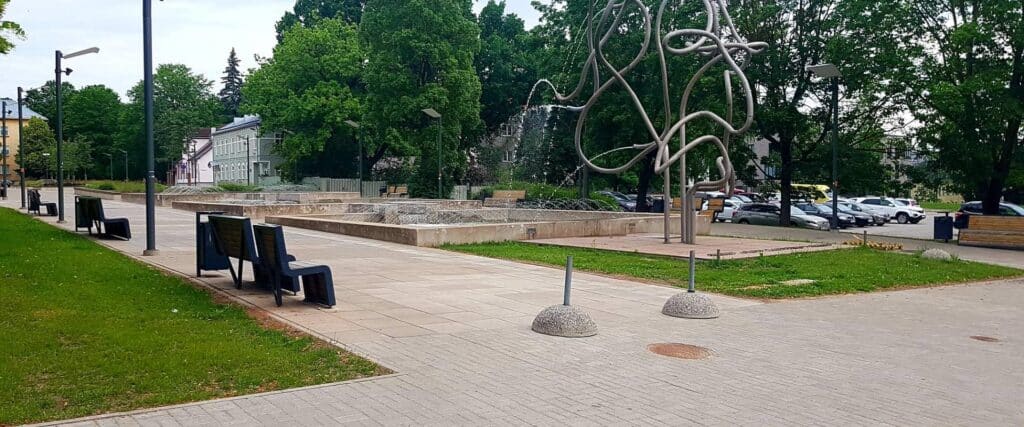 lotman-statue-visitestonia