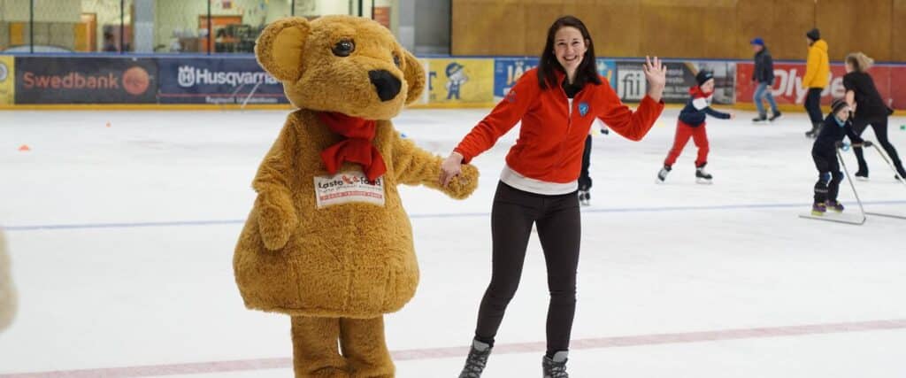 lounakekuse-liuvali-ice-rink-in-lounakeskus-visit-tartu-visit-estonia