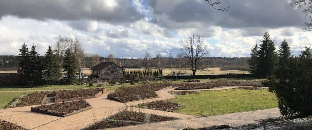 luunja-rose-garden-visit-tartu-visit-luunja-visit-estonia