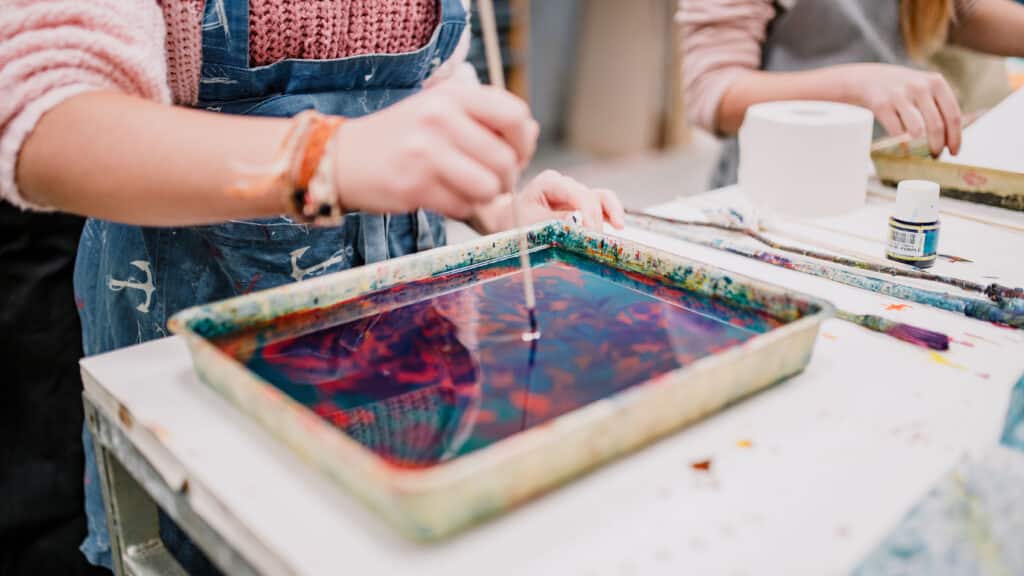 marmoreerimise-tootuba-typas-006-visit-estonia