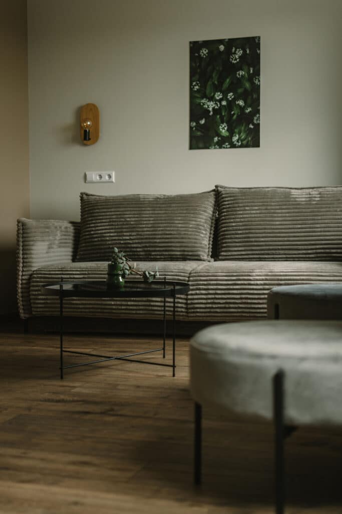 monusalt-roheline-oobimine-tartus-005-visit-estonia-17