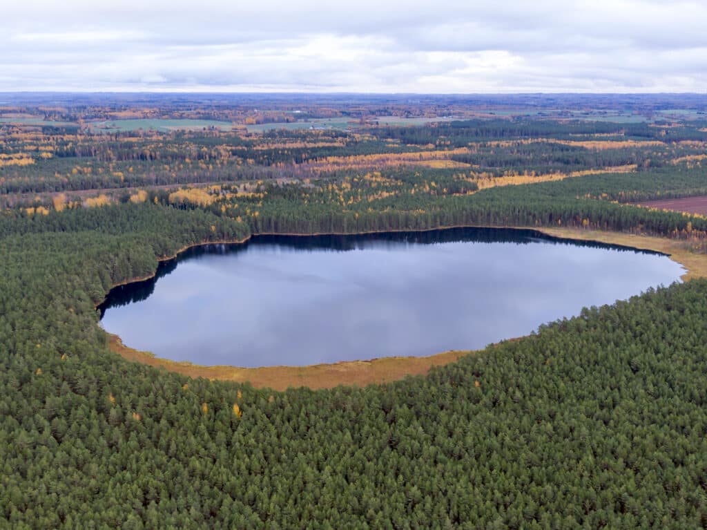 mustjarve-matkarada-015-visit-estonia-1