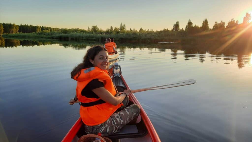 nature-tours-estonia-traditsiooniline-johvikaretk-emajoe-suursoos-005-visit-estonia