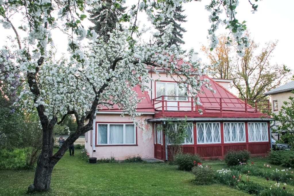 oskar-lutsu-majamuuseum-010-visit-estonia