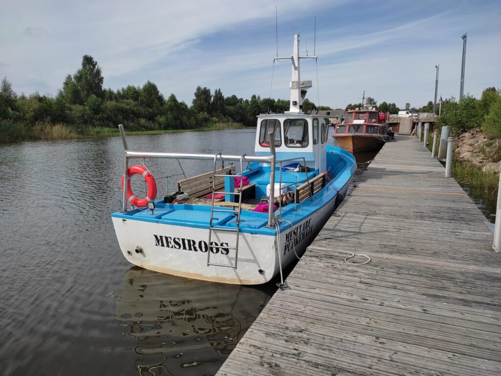 paevane-laevareis-piirissaarele-006-visit-estonia