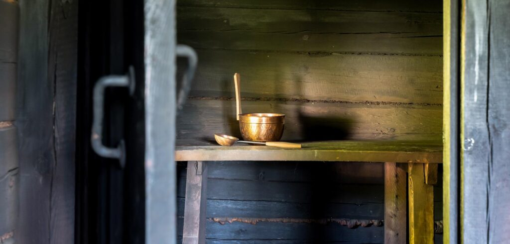 peipsi-caravan-visit-onion-route-lake-peipus-visit-tartu-visit-estonia-smokesauna