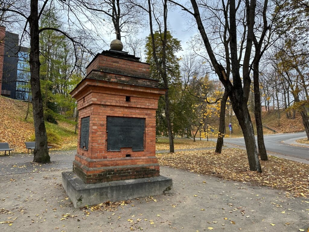 rahvaste-monument-011-visit-estonia