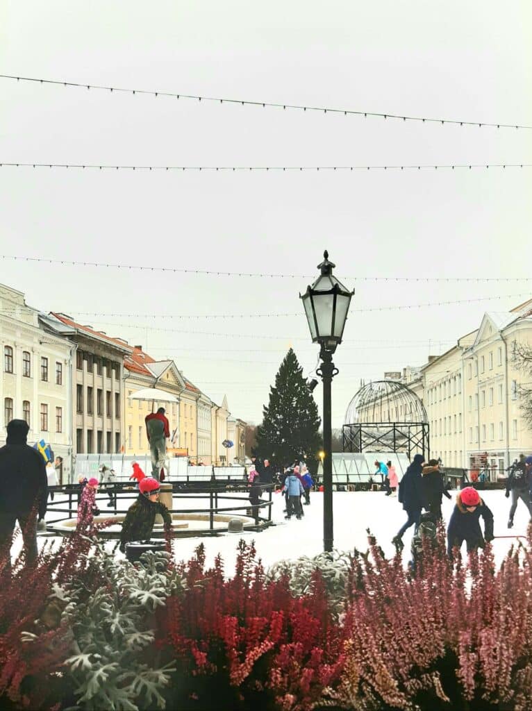 talvemuinasjutt-giidiga-jalutuskaik-talvises-tartus-011-visit-estonia