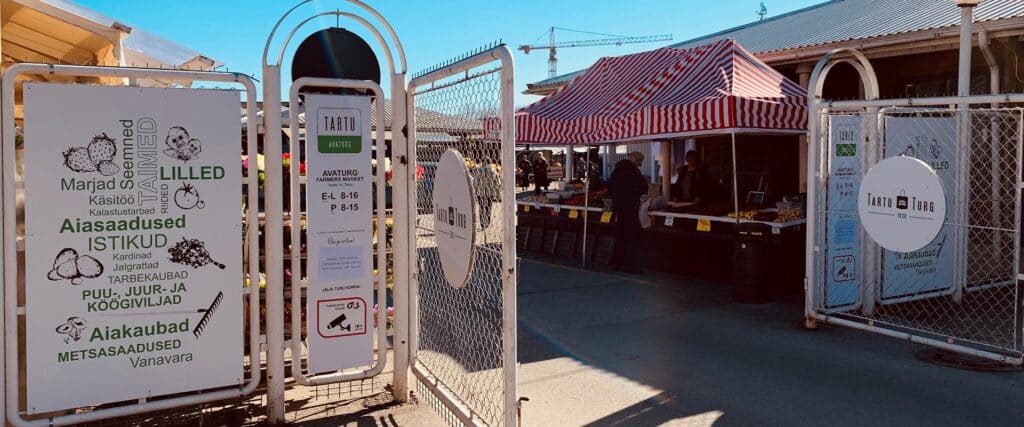 tartu-farmers-market-visit-tartu-visit-estonia