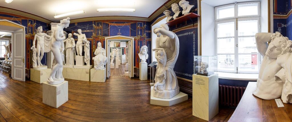 tartu-ulikooli-peahoone-010-visit-estonia