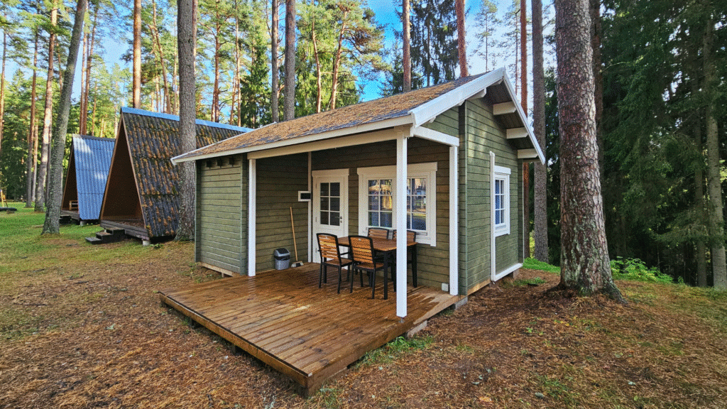 Tartu County Health and Sports Centre 6-person camping cabin