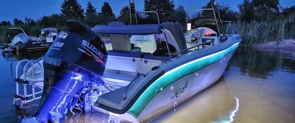 wakeboarding-boatrental-visitestonia-waterfun-fishing