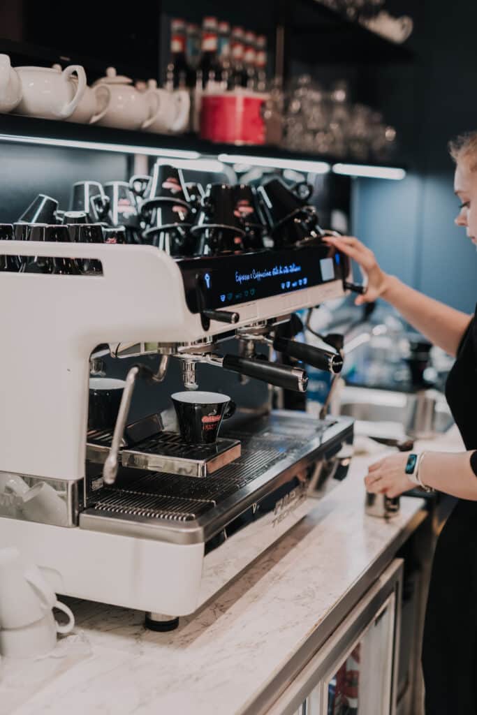 gustav-cafe-kohvikud-011-visit-estonia