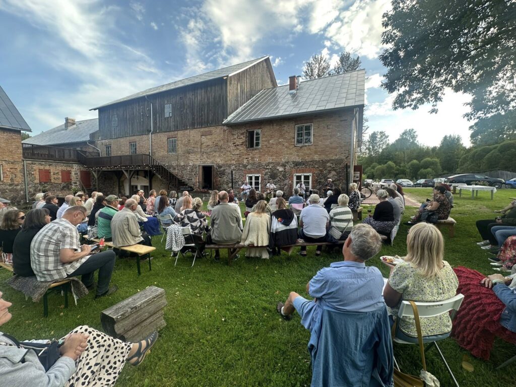 hellenurme-veskimuuseum-015-visit-estonia