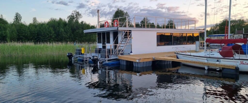 Saadjarve-parv-Lennuk-visit-estonia