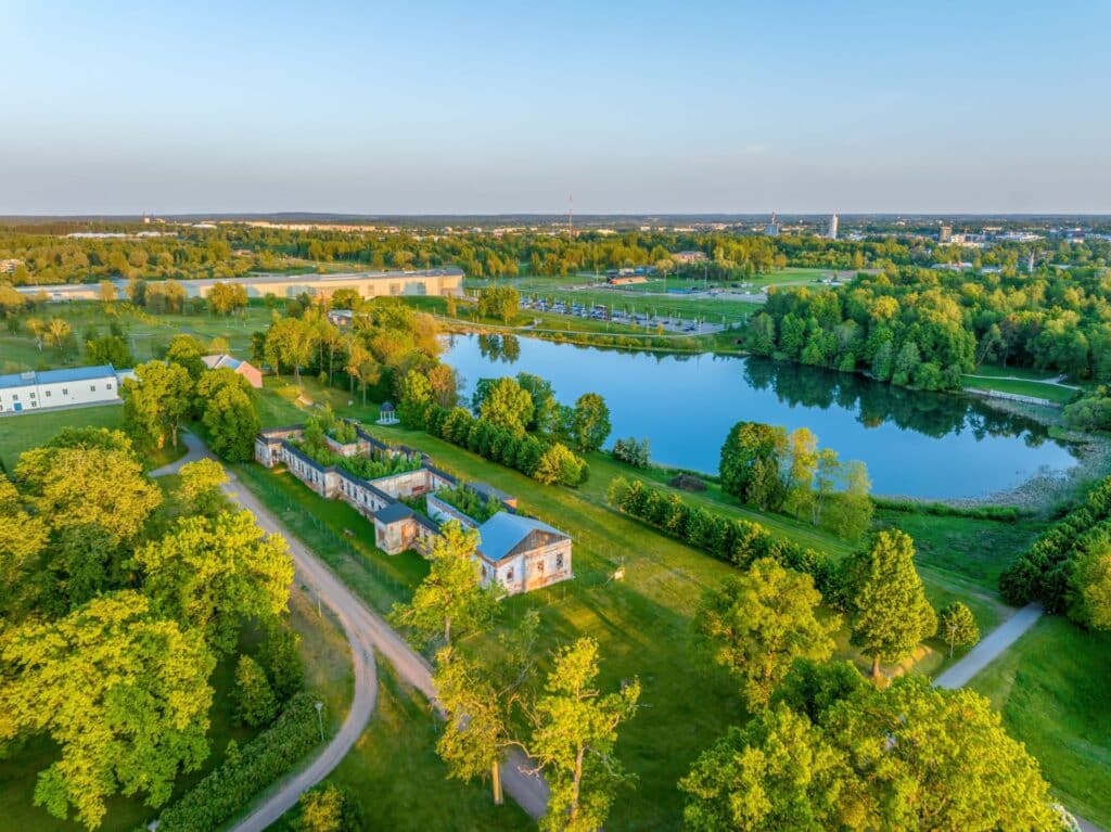 giidiga-rattatuur-tartu-linnamoisad-007-visit-estonia