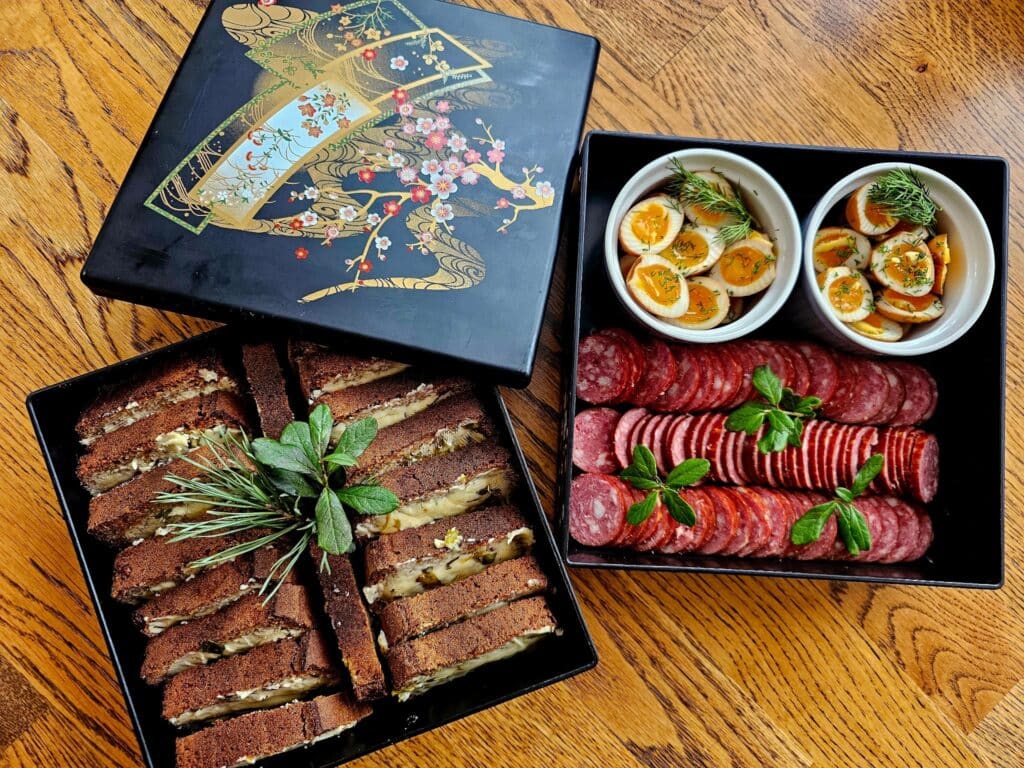 meelega-metsas-metsakumblusretked-louna-eestis-014-visit-estonia