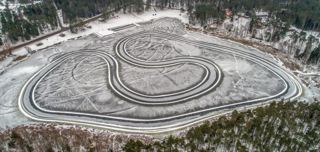 Skating rink and skate rental at Lake Verevi